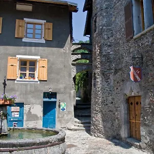  Couette-café Au Cheval Blanc - Et D'hôtes France