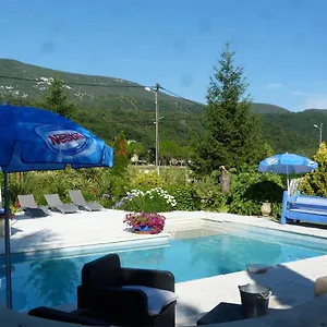 Couette-café Les Bambous, Levens